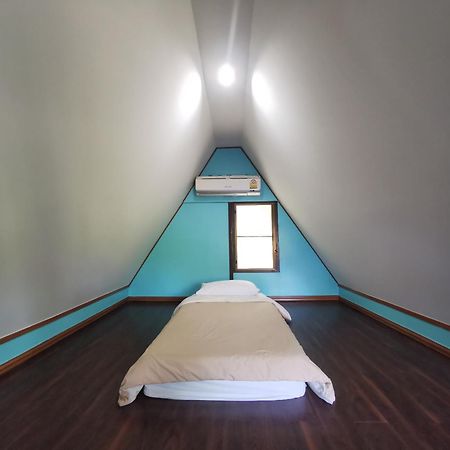 Ya Teng Homestay Banthaszaj Szoba fotó